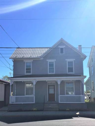 Main picture of 75 E York St