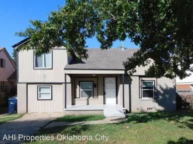 Main picture of 1309 NE 38th St
