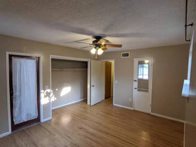 Main picture of 17267 Lassen St