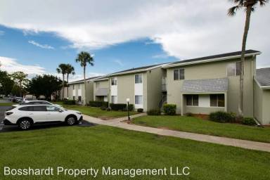 Main picture of 547 Fairways Cir