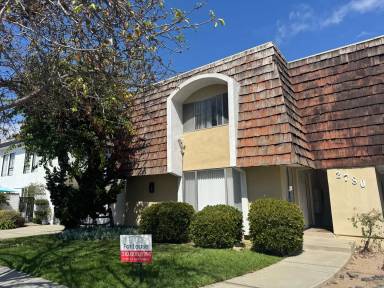 Main picture of 2780 Orange Ave