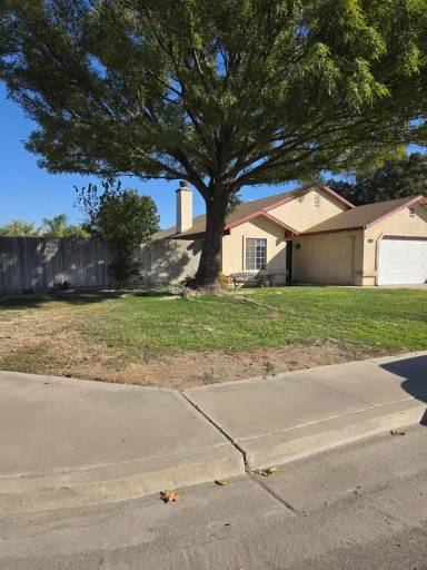 Main picture of 1353 Yosemite Dr