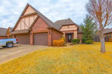 Main picture of 1409 Glen Cove Dr