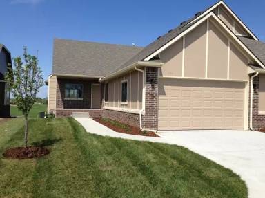 Main picture of 735 N Prairie Dunes St