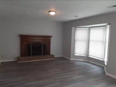 Main picture of 429 Patrick Henry Ct