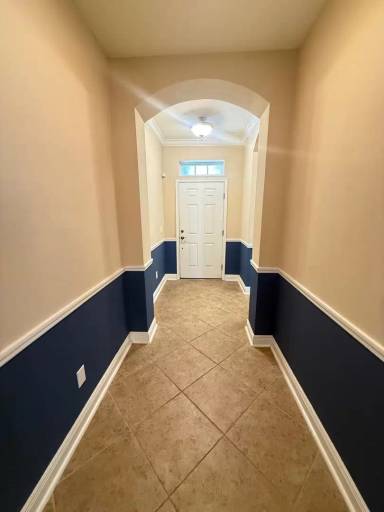 Main picture of 7525 Colbury Ave