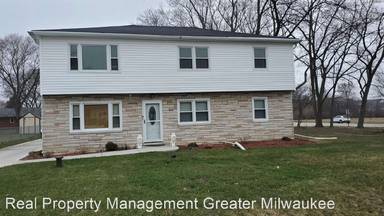 Main picture of 4311 S 46th St