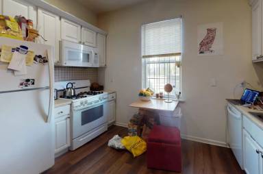 Main picture of 1713 W Berks St