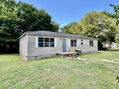 Main picture of 407 N Ash St