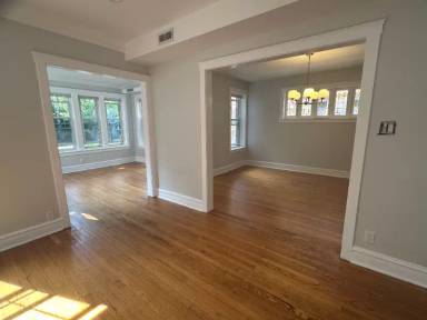 Main picture of 4237 N Ashland Ave