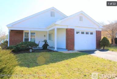 Main picture of 5 Reigate Ln
