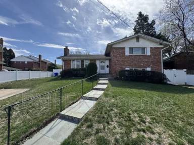 Main picture of 6108 Lone Oak Dr