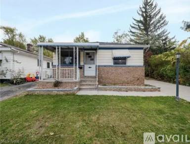 Main picture of 4429 E 154th St