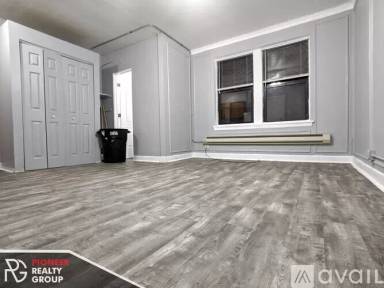 Main picture of 4735 N Beacon St Apartments