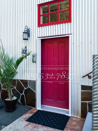 Main picture of 19440 W Stockton St