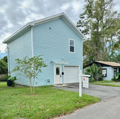 Main picture of 758 Parklawn Cir