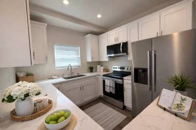 Main picture of 5106 E Falls View Dr