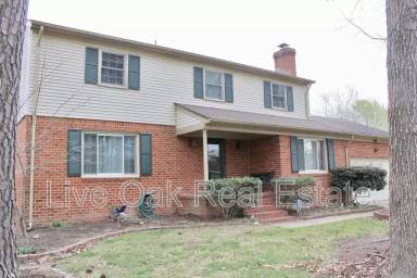 Main picture of 5412 Dalrymple St