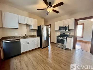 Main picture of 22 Pleasant St
