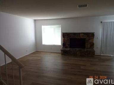 Main picture of 111 E Virginia Ter