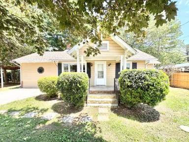 Main picture of 3918 N Church St
