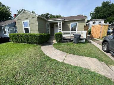 Main picture of 1015 Cameron Ave