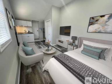 Main picture of 126 Grand Blvd