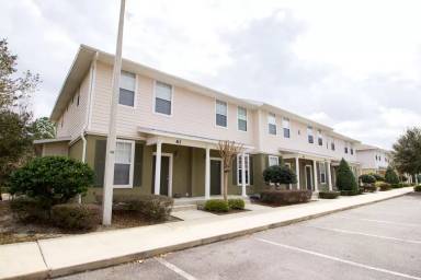 Main picture of Grantwood Condominiums