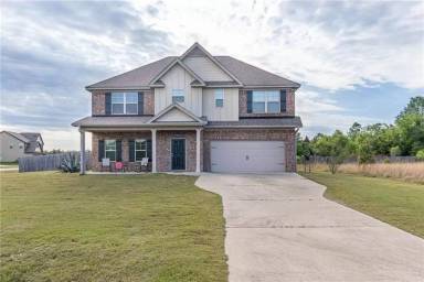Main picture of 6 Pebblebrook Ln