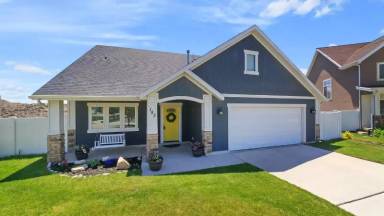 Main picture of 183 E Brookshire Dr