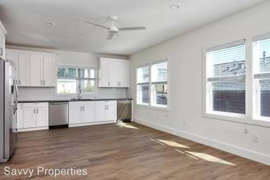 Main picture of 2332 Channing Way