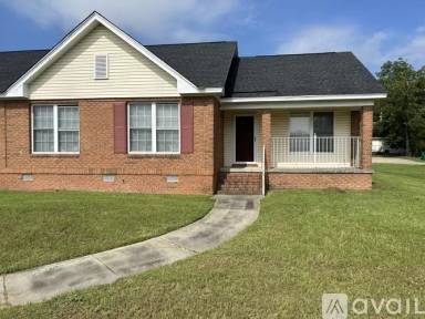 Main picture of 1325 Montego Ct