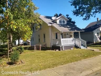 Main picture of 131 E Shannon Ave