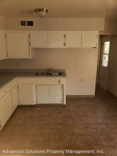 Main picture of 1540 San Francisco St