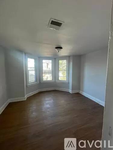 Main picture of 1519 N 60th St