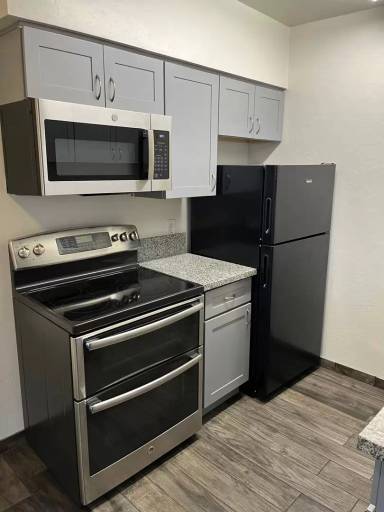 Main picture of 3700 N Fairview Ave