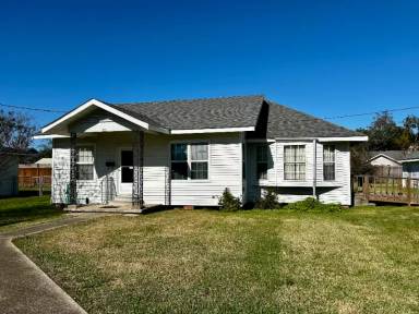 Main picture of 222 Woodruff St