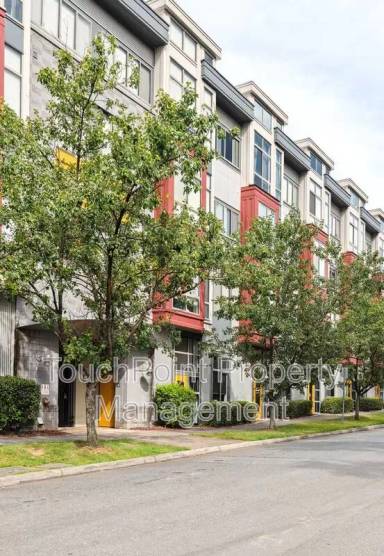 Main picture of 514 W 10th St