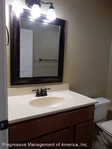 Main picture of 100 Calhoun Ave