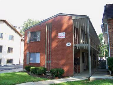 Main picture of 186 E Norwich Ave - E