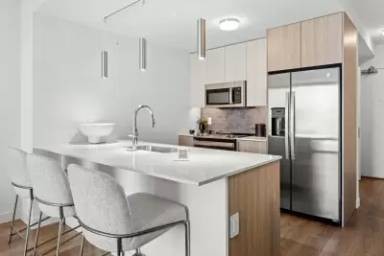 Main picture of 342 N Canal St