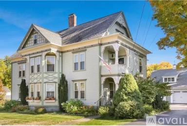 Main picture of 256 Main St
