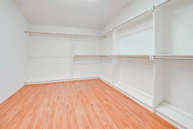Main picture of 2717 Leameadow Dr