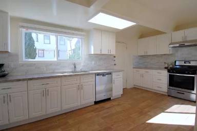 Main picture of 3110 Ocean Ave