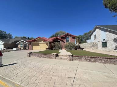 Main picture of 403 Brill Cir