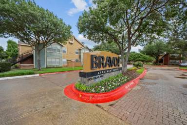 Main picture of Bravo Apartment Living