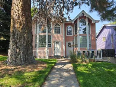 Main picture of 1126 NW Ogden Ave