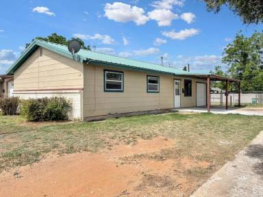 Main picture of 1517 N Breckon Dr