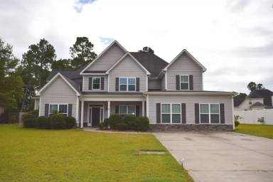 Main picture of 96 Castlebay Dr