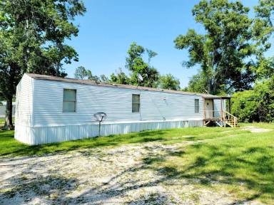 Main picture of 1052 Clark Rd